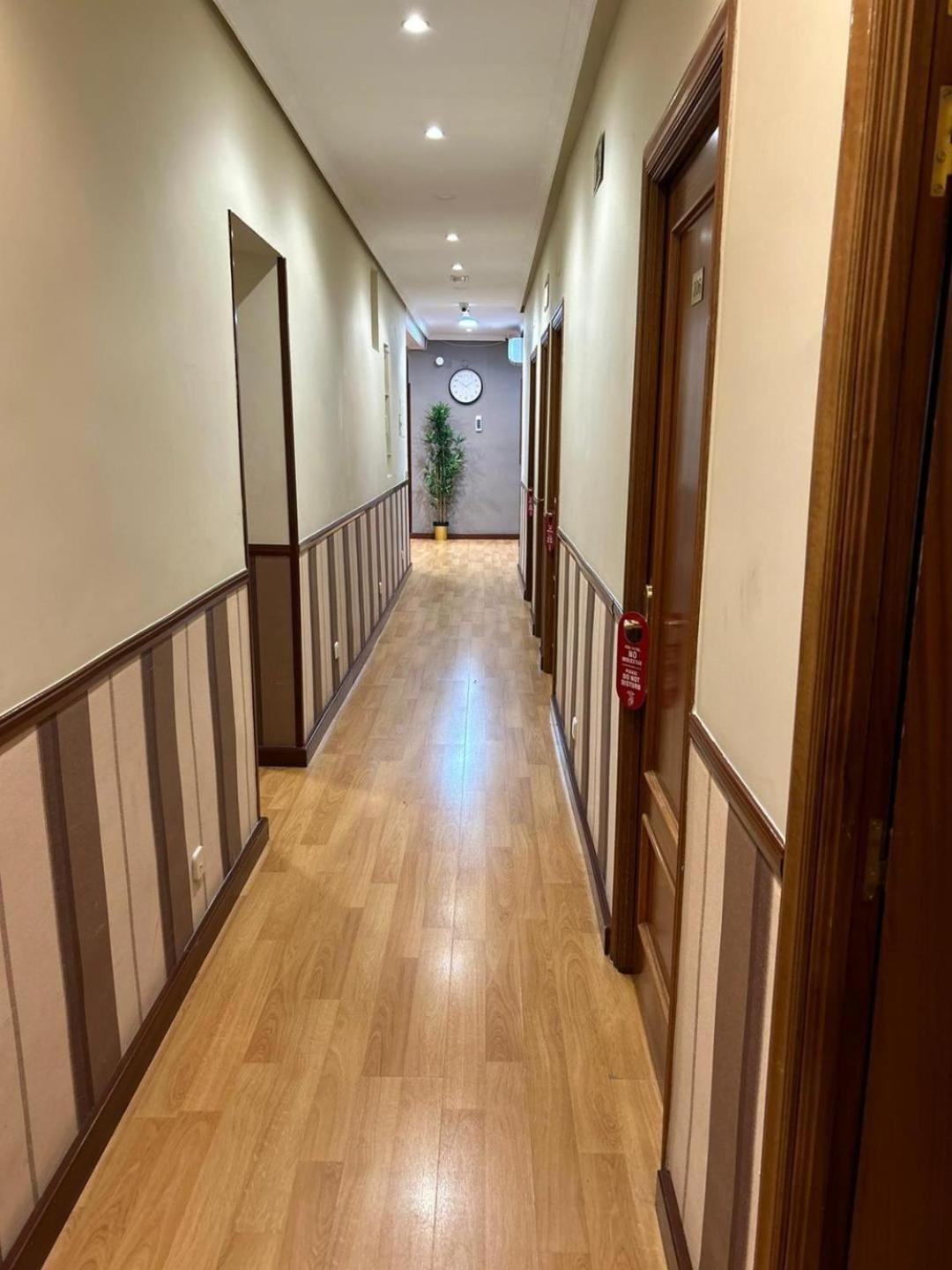 Hostal New Dream Μαδρίτη Εξωτερικό φωτογραφία